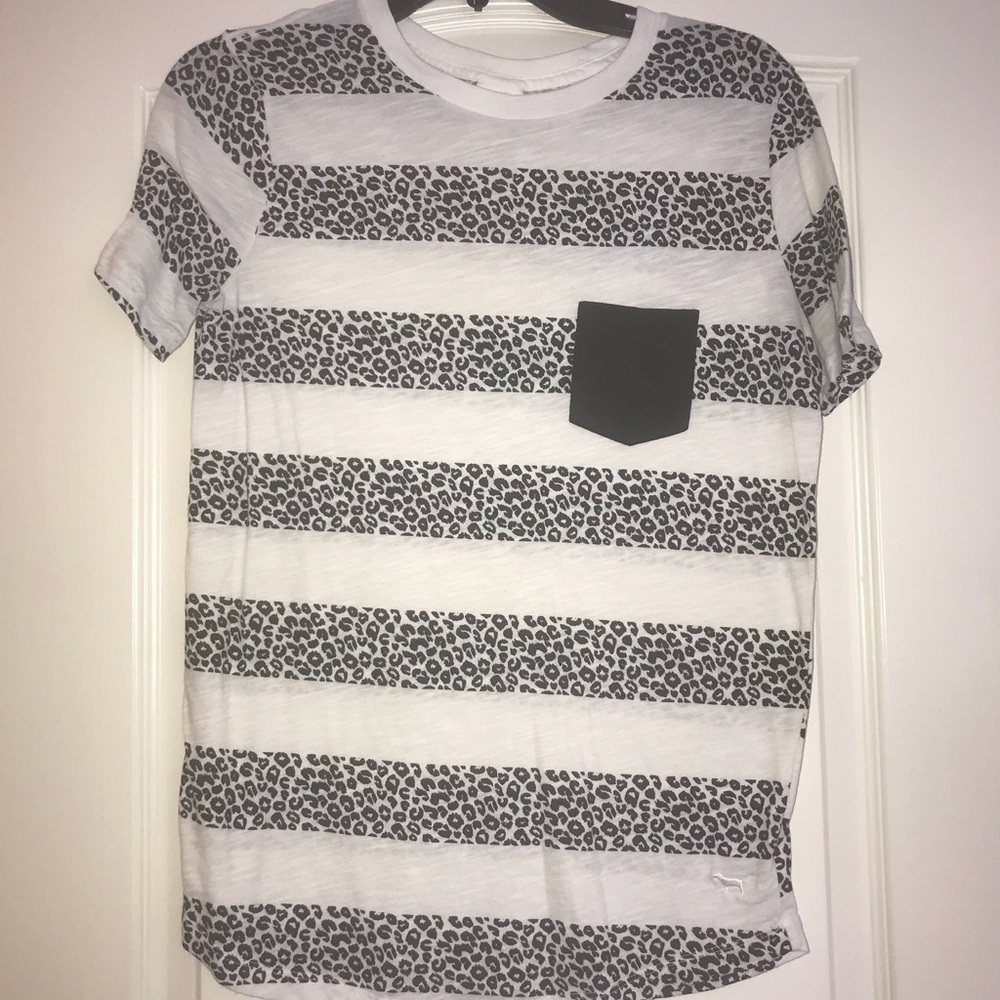 Victoria’s Secret PINK tee